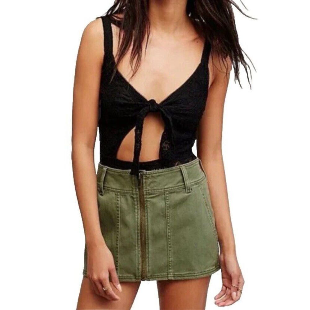 FREE PEOPLE Sz 12 Too Cool Military Skirt Army Green Full Zip Stretch EUC